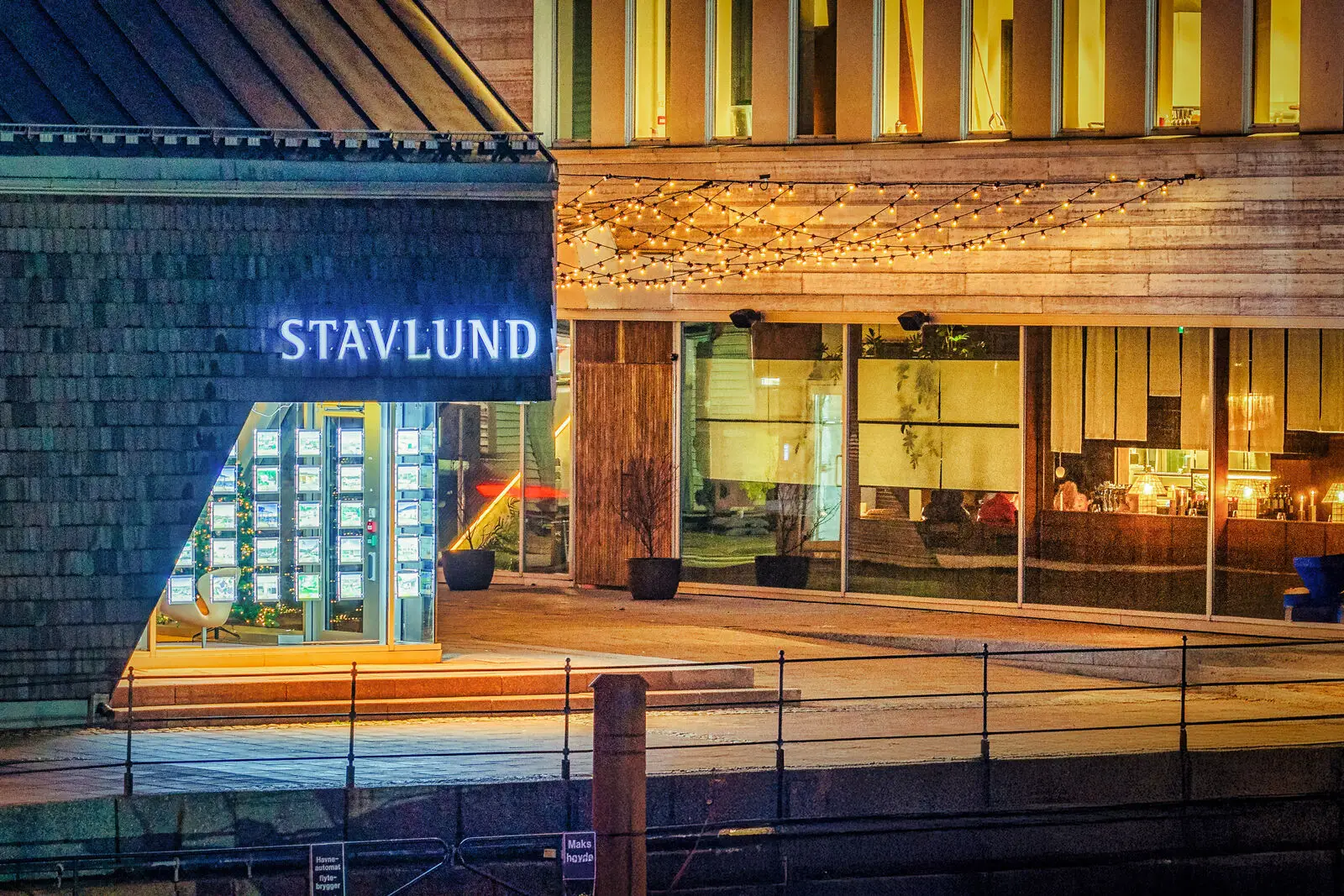 Stavlunds kontor i Litteraturhuset ved Glomma, en kveld